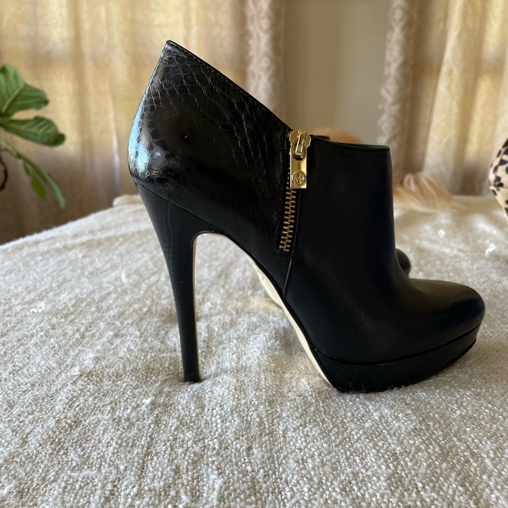 Michael Kors High Heeled Booties
